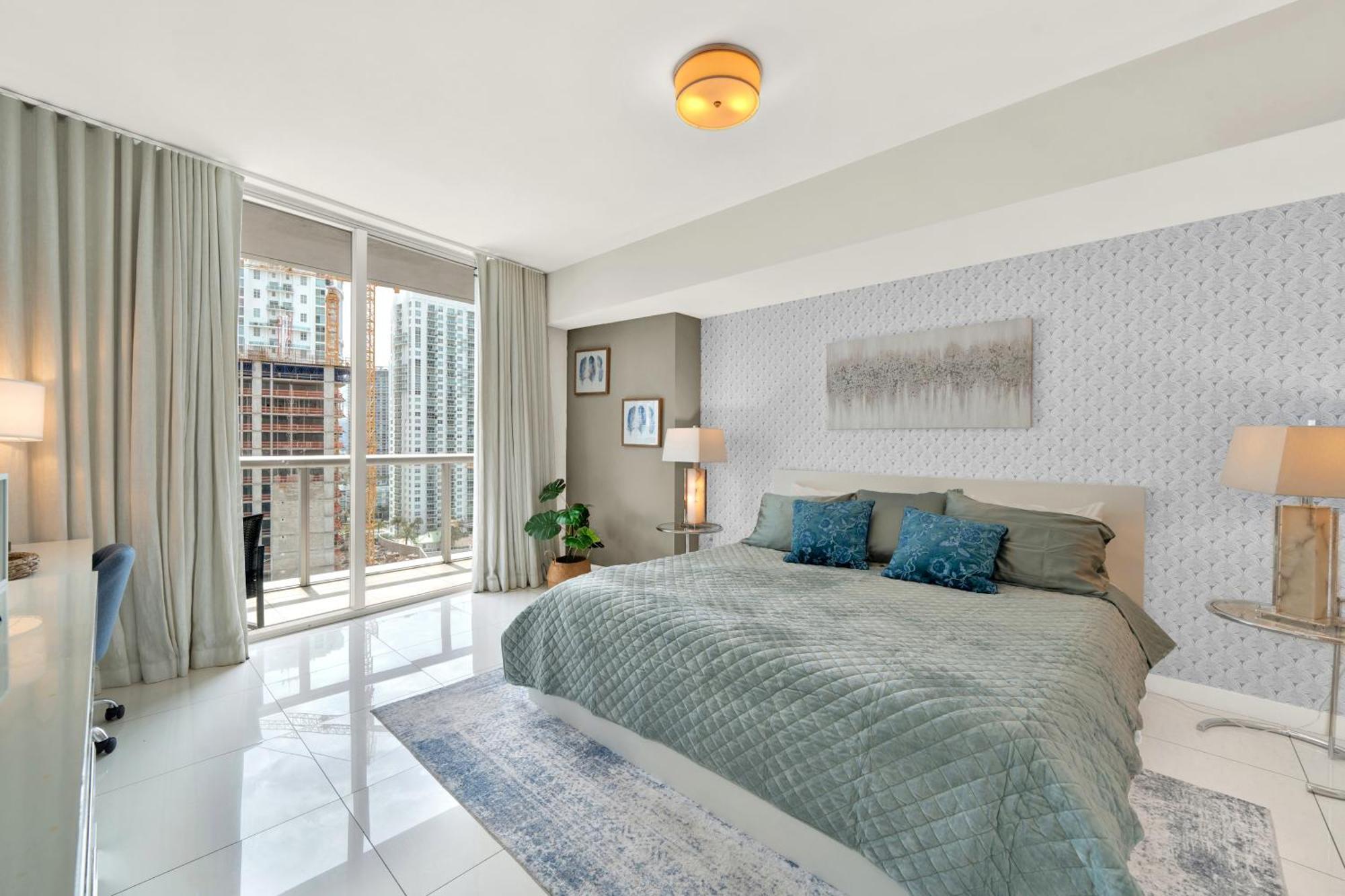 Luxurious 5-star At The W Icon Brickell Miami