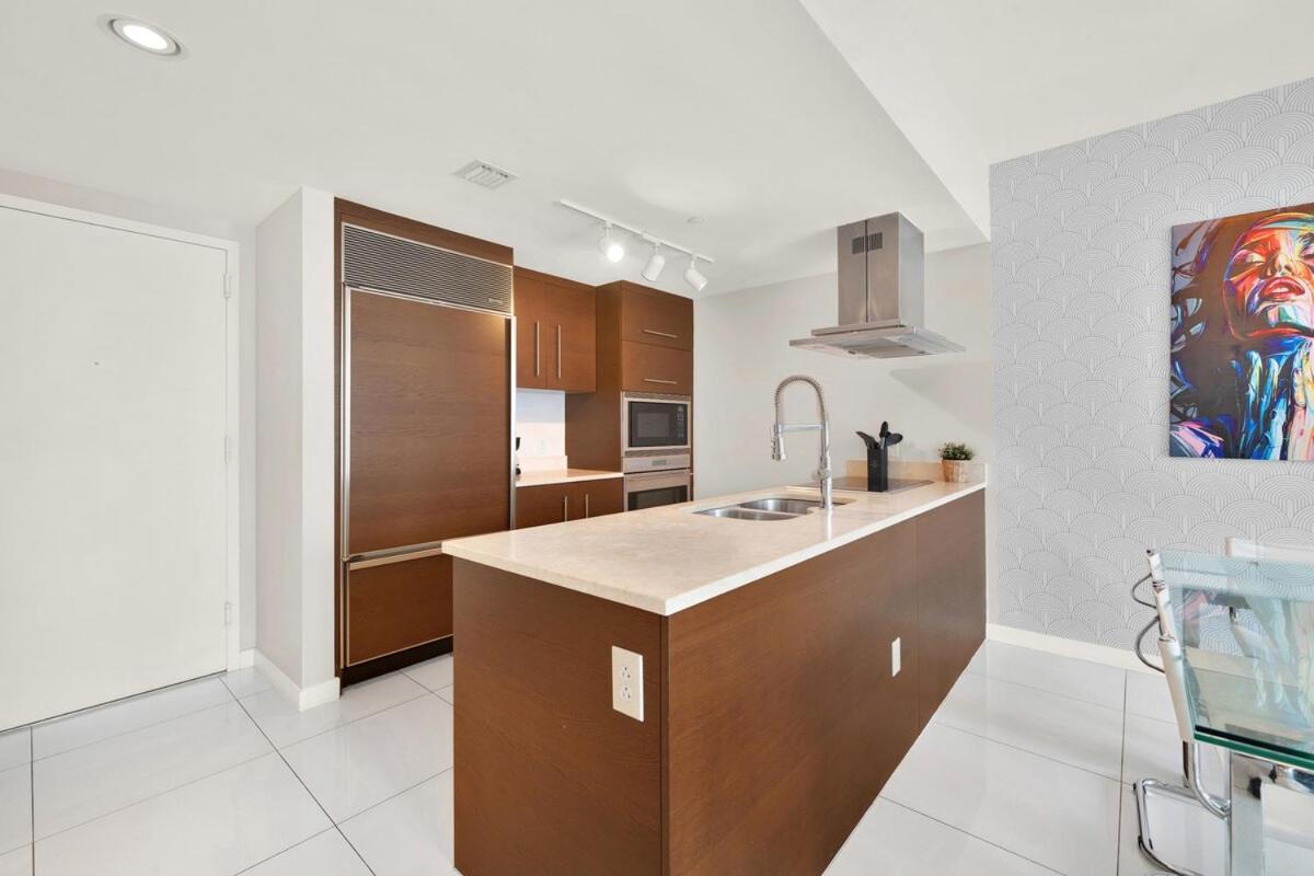 Luxurious 5-star At The W Icon Brickell Apartamento *