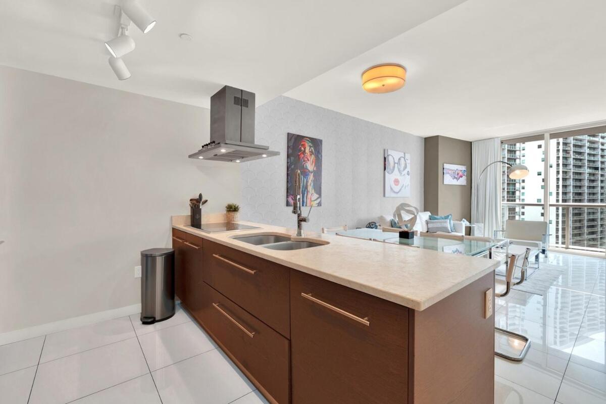 Luxurious 5-star At The W Icon Brickell *